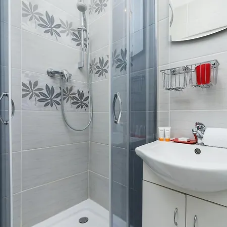 Studio Dietla Cracow By Renters Apartment